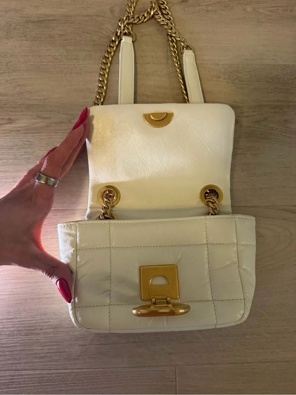 Songmont White Quilted Leather Shoulder Bag with Gold Chain and Hardware